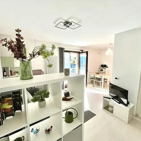 Apartamento Due Laghi *